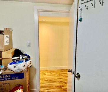 For Lease - 178 Rosemount Avenue Unit# Lower, Toronto, Ontario - Photo 6