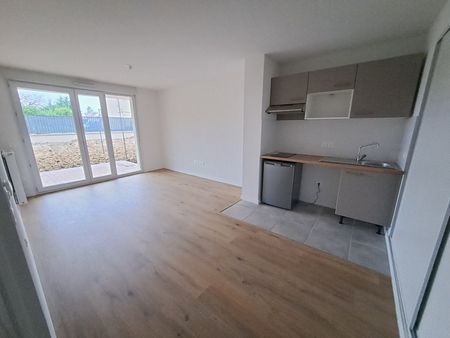 Location Appartement 2 pièces 43m² BRUGUIERES 31150 - Photo 5