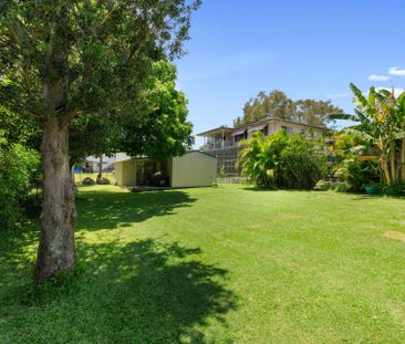Recently Renovated - Family Home in Margate - Photo 6