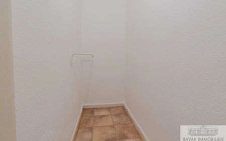 Helle 2-Zimmer-Wohnung mit Balkon – in Düsseldorf-Friedrichstadt - Photo 5