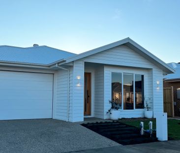8 Keats Circuit, Armstrong Creek - Photo 3
