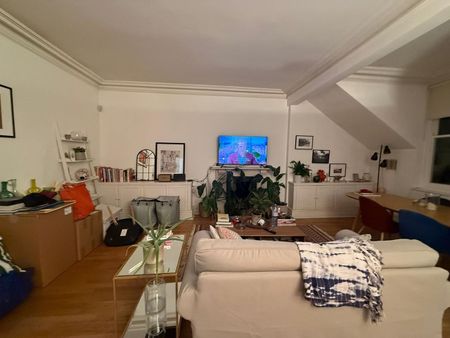 3 Bed Flat, Roland Gardens, SW7 - Photo 2