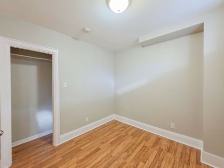 For Lease - 38 Olive Avenue Unit# Main, Oshawa, Ontario - Photo 2