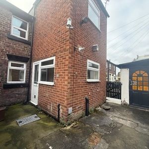 3 bedroom property to rent - Photo 3