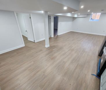 For Lease - 268 Bonnieglen Boulevard, Caledon, Ontario - Photo 3