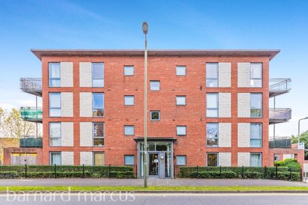 Lanacre Avenue - Photo 3