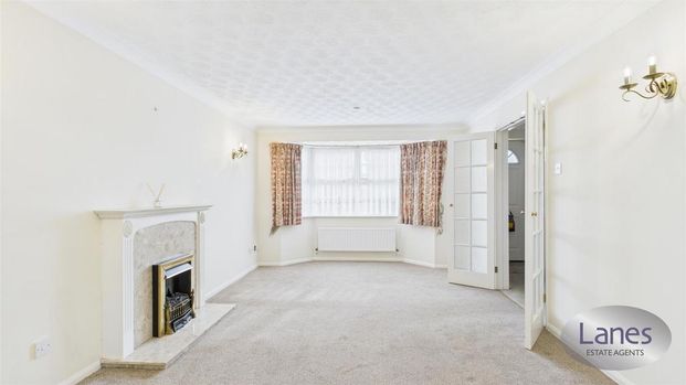 4 bedroom detached house to rent - Photo 1