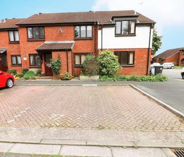 William Tarver Close, Warwick, CV34 - Photo 6