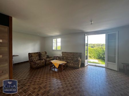 Location Maison 5 pièces 96m² VILLEVEQUE 49140 - Photo 2