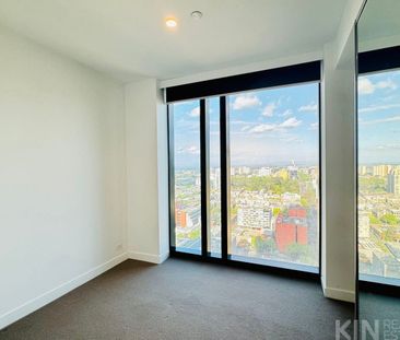 Modern & Luxurious - 2 Bedroom & 2 Bathroom with Great View - Photo 6