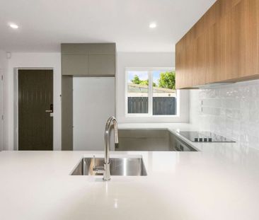 Stunning New Build Home on Claymore Street - Photo 1