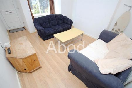 6 bedroom house to rent - Photo 2