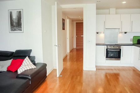 NV Building, 98 The Quays, Salford Quays, M50 - Photo 2