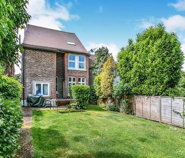 studio to rent Reigate Road, Reigate, RH2 - Photo 3