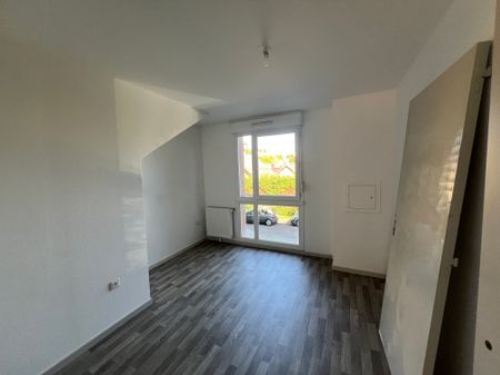 Location - Appartement T3 - 65 m² - Montbéliard - Photo 2