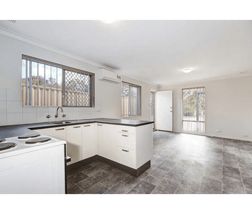 38 Hobbs Dr, Armadale, WA 6112 - Photo 3