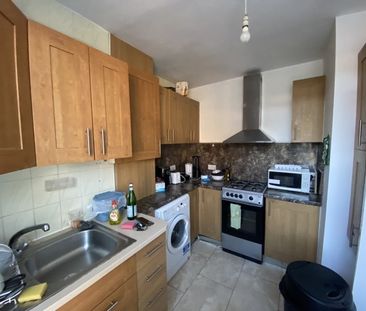 Room in a Shared Flat, Landor Road, SW9 - Photo 3