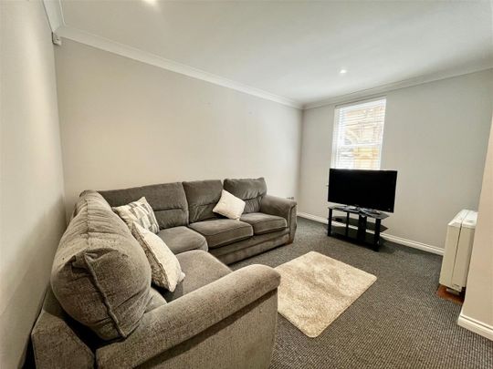 Curzon Place, Gateshead - Photo 1