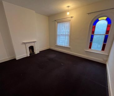 2 bedroom semi-detached house to rent - Photo 6