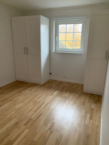 Västra Järnvägsgatan, Hästveda - Photo 4