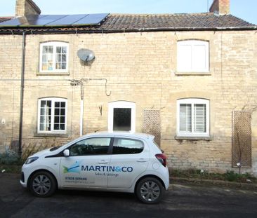 2 bedroom end of terrace house to rent - Photo 2