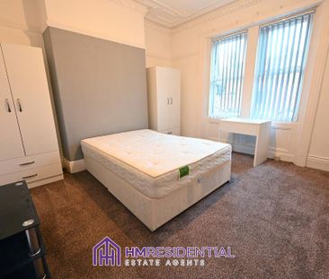 3 bedroom flat to rent - Photo 2