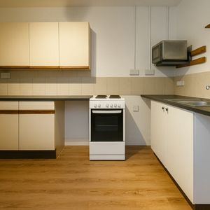 Studio Flat, Carlton Road, SO15 - Photo 3