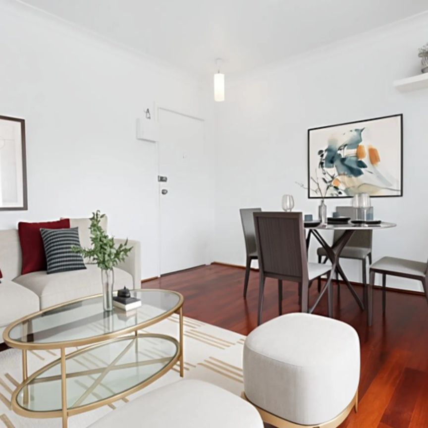 Light Filled One Bedroom In An Outstanding Location - Photo 1