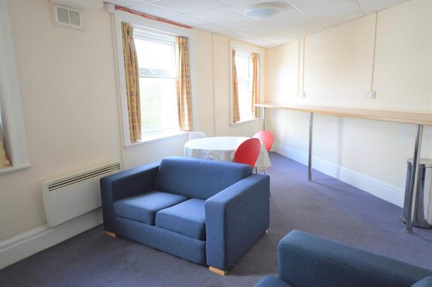 1 bedroom house of multiple occupation to rent - Photo 1