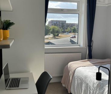 4 bedroom house to rent - Photo 1