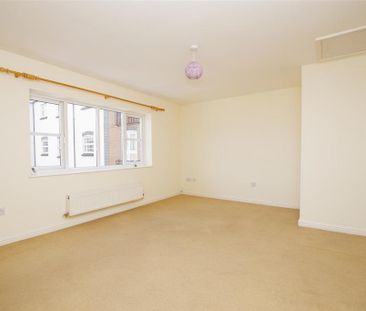1 bedroom coach house to rent - Photo 6
