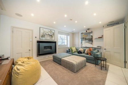 South Terrace, South Kensington, SW7 - Photo 2