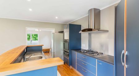 Spacious, Versatile Living - Perfect for Families & Working Professionals - Photo 4