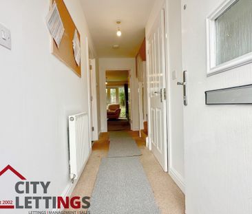 4 Bedroom End Terraced House - Photo 3