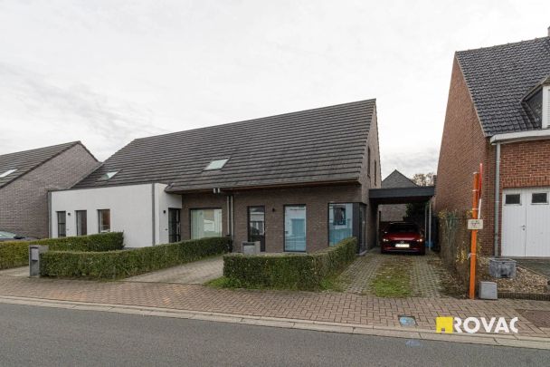 Halfopen nieuwbouwwoning met carport en tuin - Foto 1
