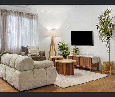 Renovated and ready! - Photo 2