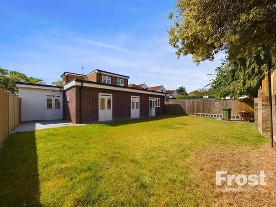 6 bedroom property to rent - Photo 1