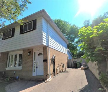 For Lease - 337 Hollyberry Trail, Toronto, Ontario - Photo 1