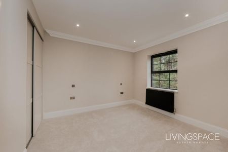 4 bedroom detached house to rent - Photo 5