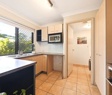 Convenient Paddington Living in a Peaceful Setting! - Photo 6