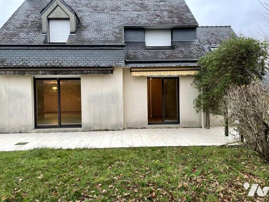 A LOUER VANNES CLISCOUET MAISON T5 130 m² avec jardin clos - Photo 1