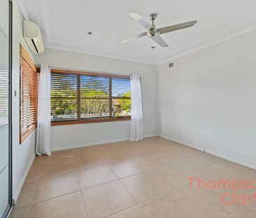Three Bedroom Home - Photo 5