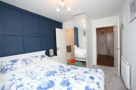 2 bedroom apartment to rent - Photo 4