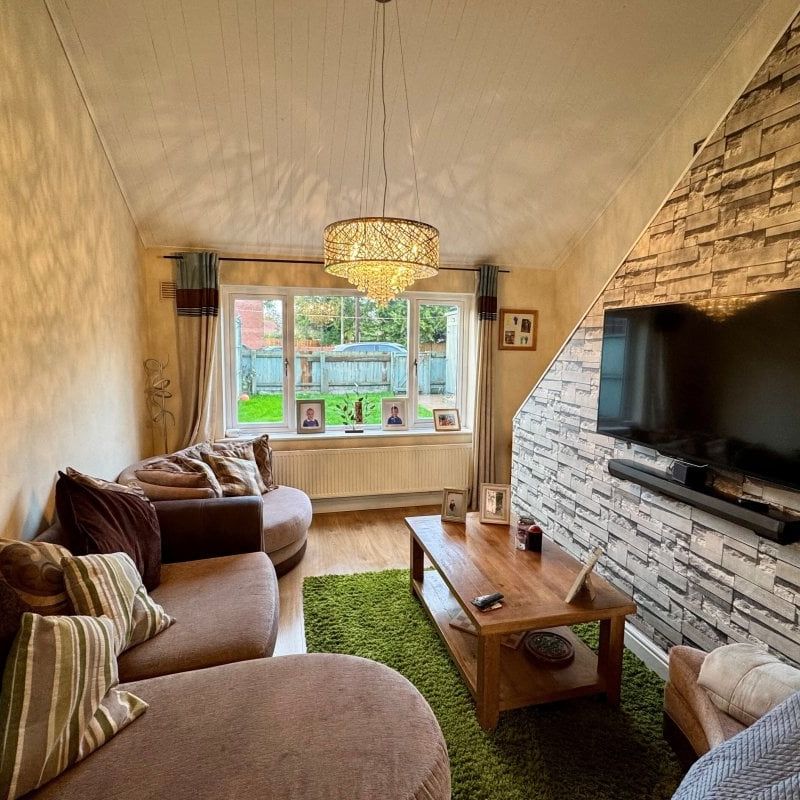 Jubilee Close - Photo 1