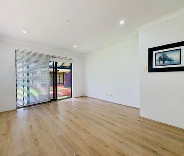 6 month lease only - Opposite Parklands - Photo 3