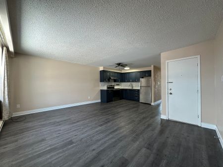 For Lease - 987 Pape Avenue Unit# 2, Toronto, Ontario - Photo 5