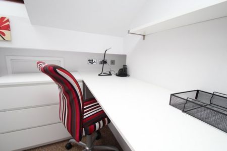 4 Bed - Branksome Place , Hyde Park , Leeds - Photo 4