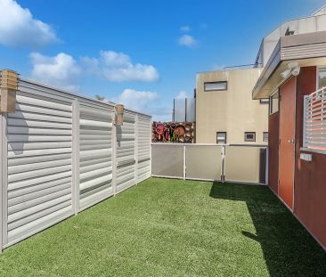 10 Lynott Street, St Kilda. - Photo 5