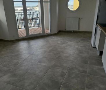 Location Appartement 3 pièces 63m² LE BLANC MESNIL 93150 - Photo 6