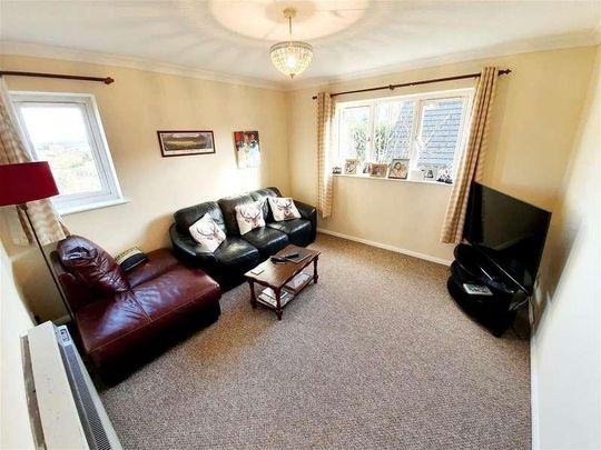 Lovell Court, Irthlingborough, Northants, NN9 - Photo 1